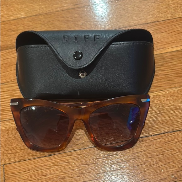 DIFF Eyewear Cat Eye Tortoise Alyssa Women Fashion Sunglasses